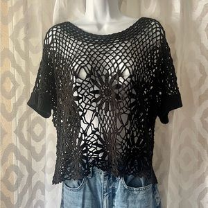 Say What ? Crochet ss boat neck tee